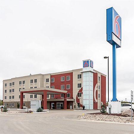 Motel 6-Moosomin, Sk Екстер'єр фото
