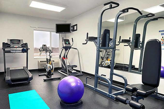 Motel 6-Moosomin, Sk Екстер'єр фото
