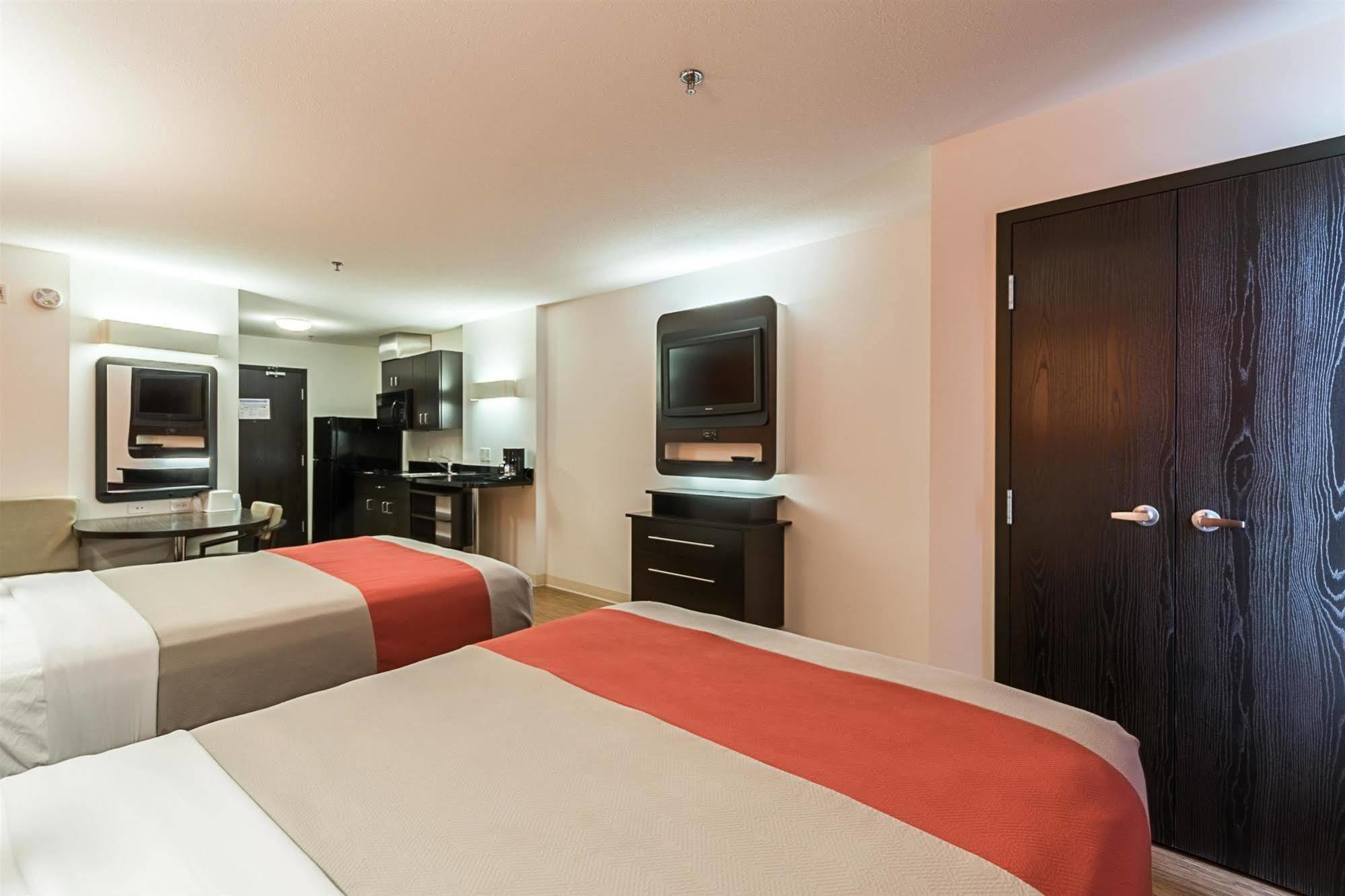 Motel 6-Moosomin, Sk Екстер'єр фото